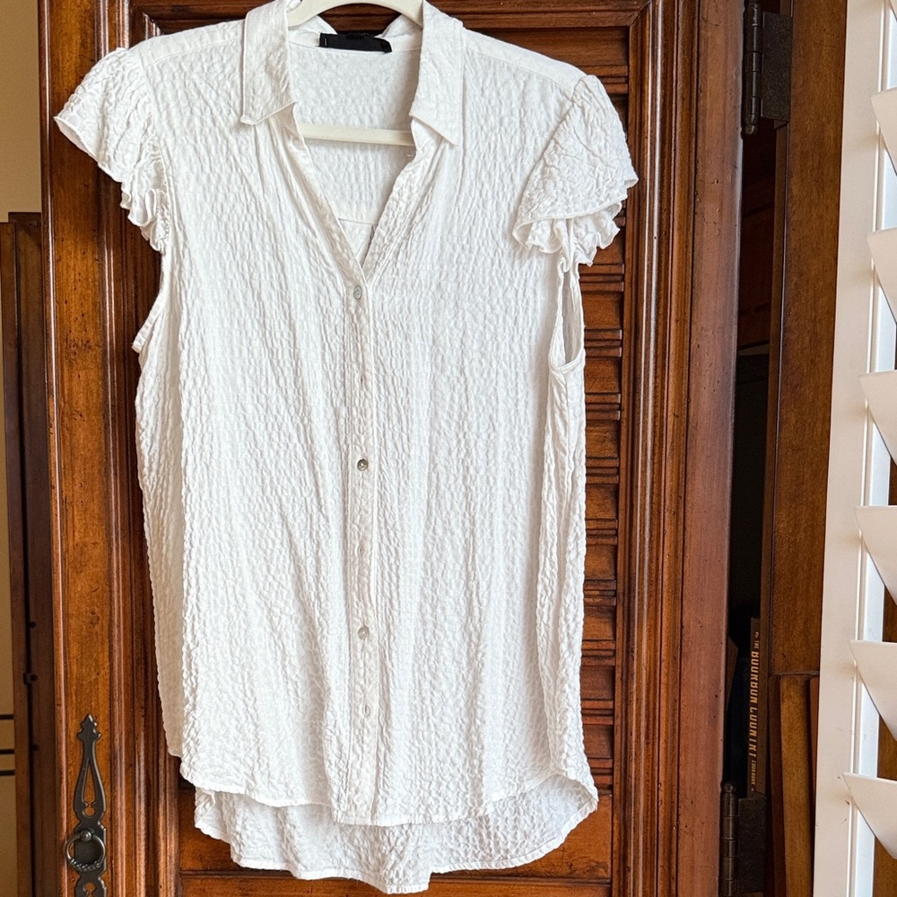 SALE 🌸Jane and Delancey White Button Down Blouse